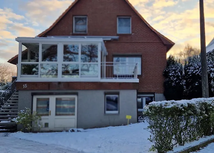 Fewo Schwerin-Zippendorf Mit Sauna Und Strandnaehe, 4 Km Bis Zur City