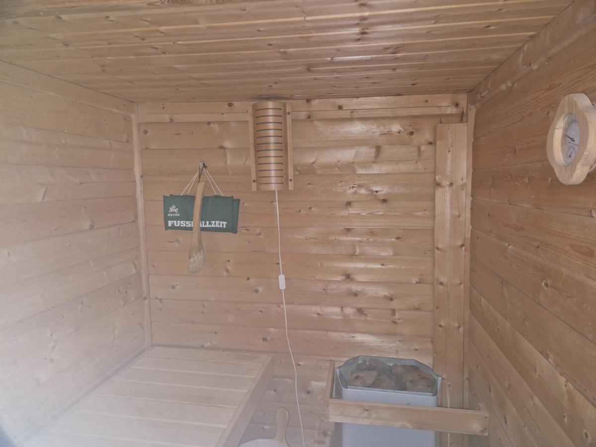 Apartment Schwerin-zippendorf Mit Sauna Und Strandnaehe, 4 Km Bis Zur Ostorfer Hals