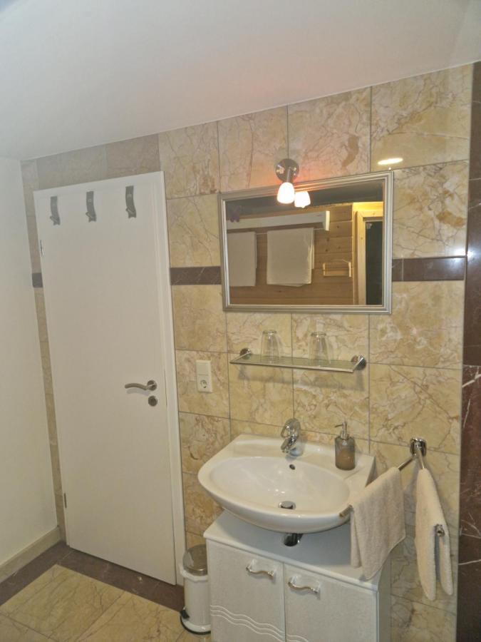 Schwerin-zippendorf Mit Sauna Und Strandnaehe, 4 Km Bis Zur Apartment *